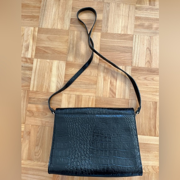 Vintage Black Snakeskin Patterned Purse - Picture 5 of 9